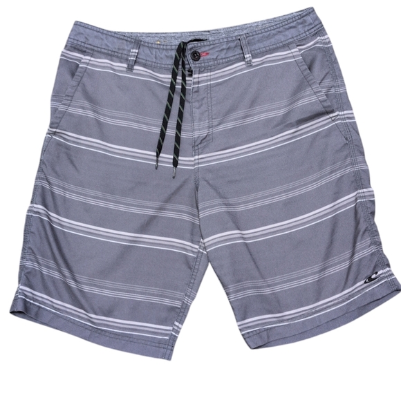 4/$12 O'Neill Men's Gray Striped Hybrid  Swim Casual Shorts size 34 - Picture 1 of 10